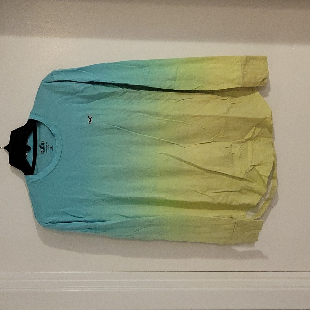 WOMENS HOLLISTER LONG SLEEVE TSHIRT SIZE SMALL